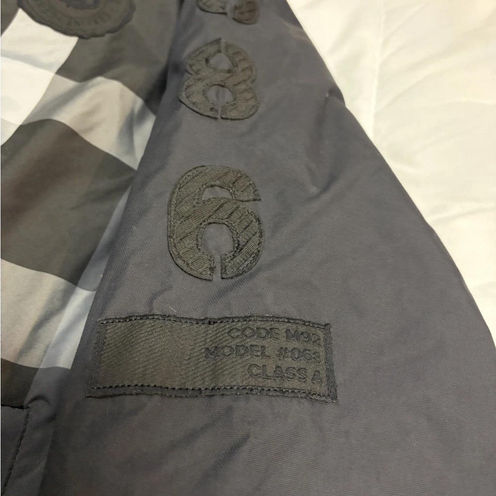 686 Men’s Black & Gray Infi-Dry Hooded Winter Jacket NEW - Picture 9 of 13